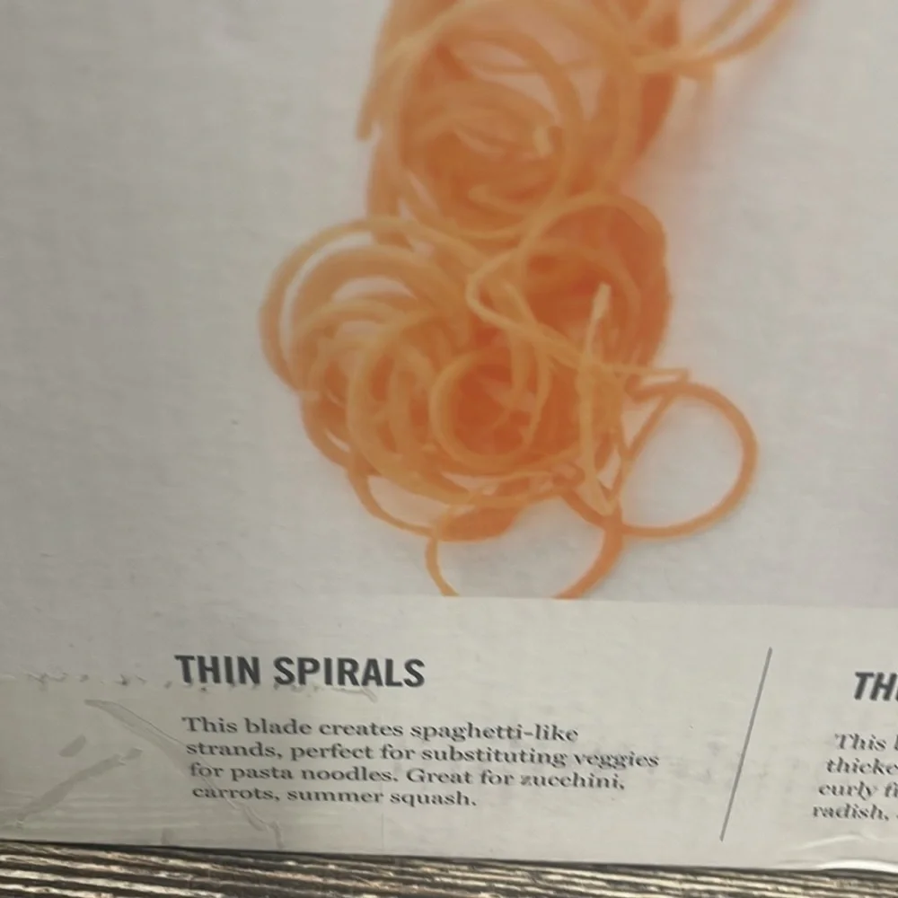 Marta Steward table spiralizer